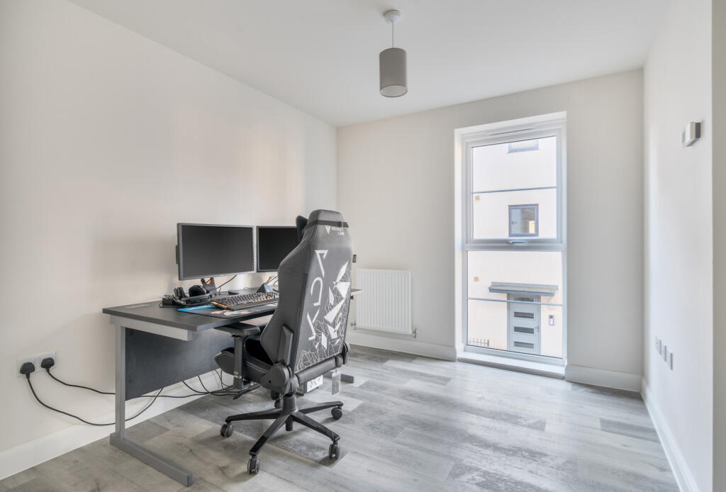 1383264-23-692046...