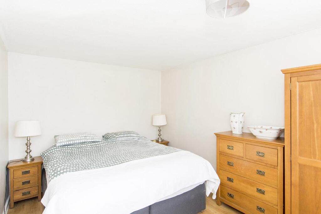 (Bedroom One Photo Two)