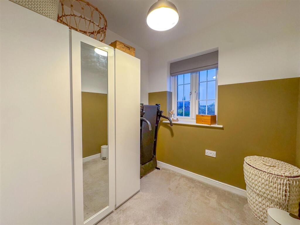 Midsummer Road - Image-16.jpg