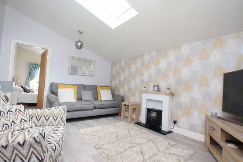 Annexe lounge
