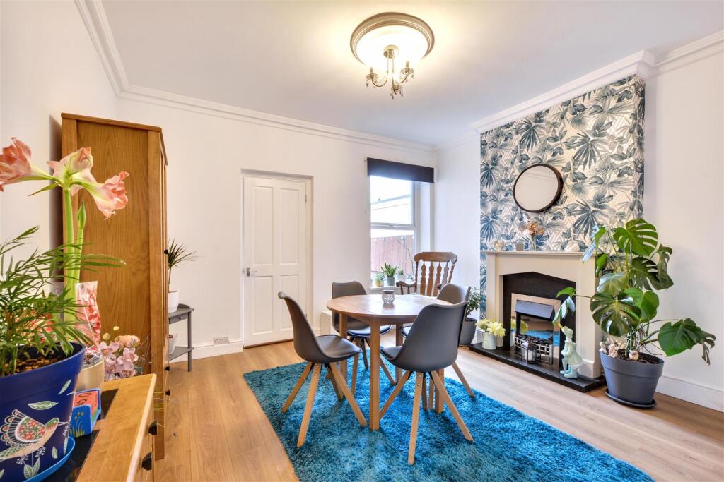 Dining Room_2.jpeg