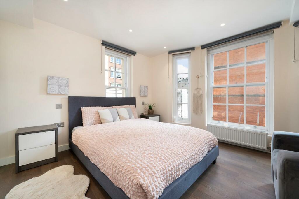 BEDROOM 1 a.jpg