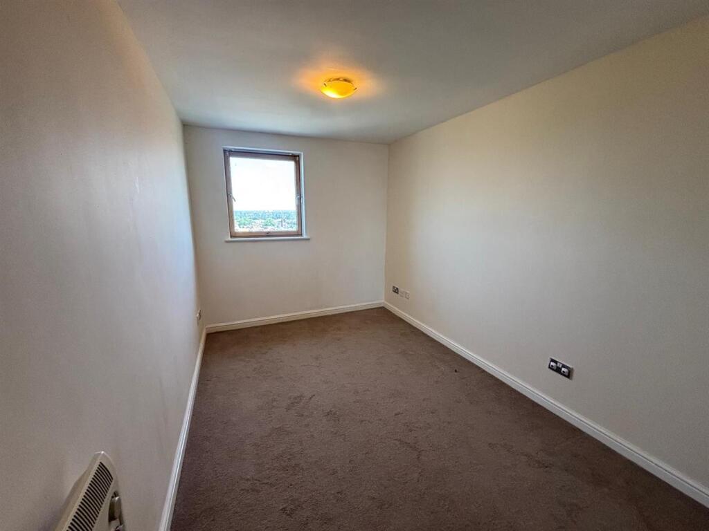 Bedroom two (2).jpeg