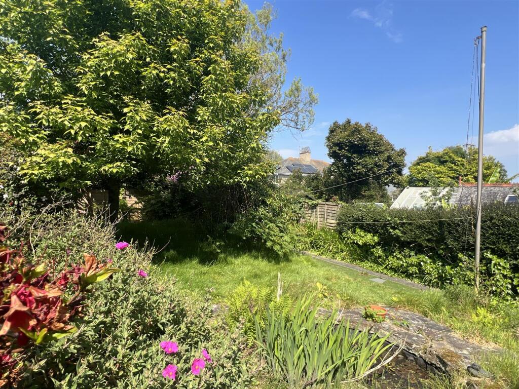 Gardens &amp; Garage
