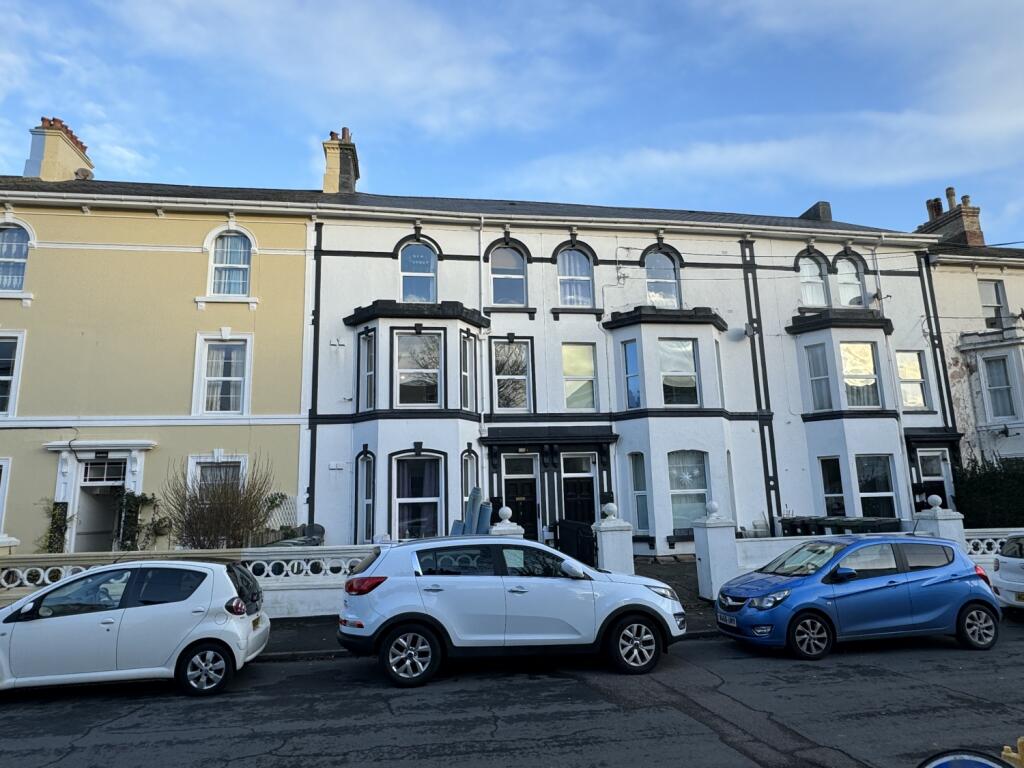 Flat 4, 3 Barton Crescent - main2