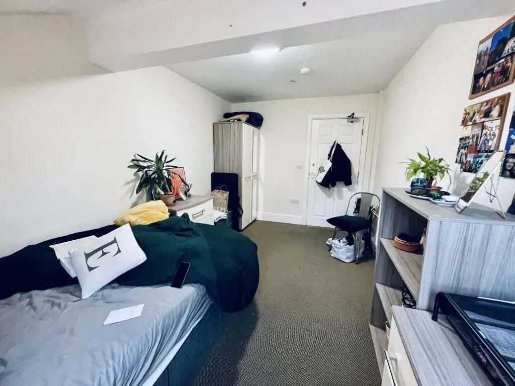 6b_Harcourt_Road