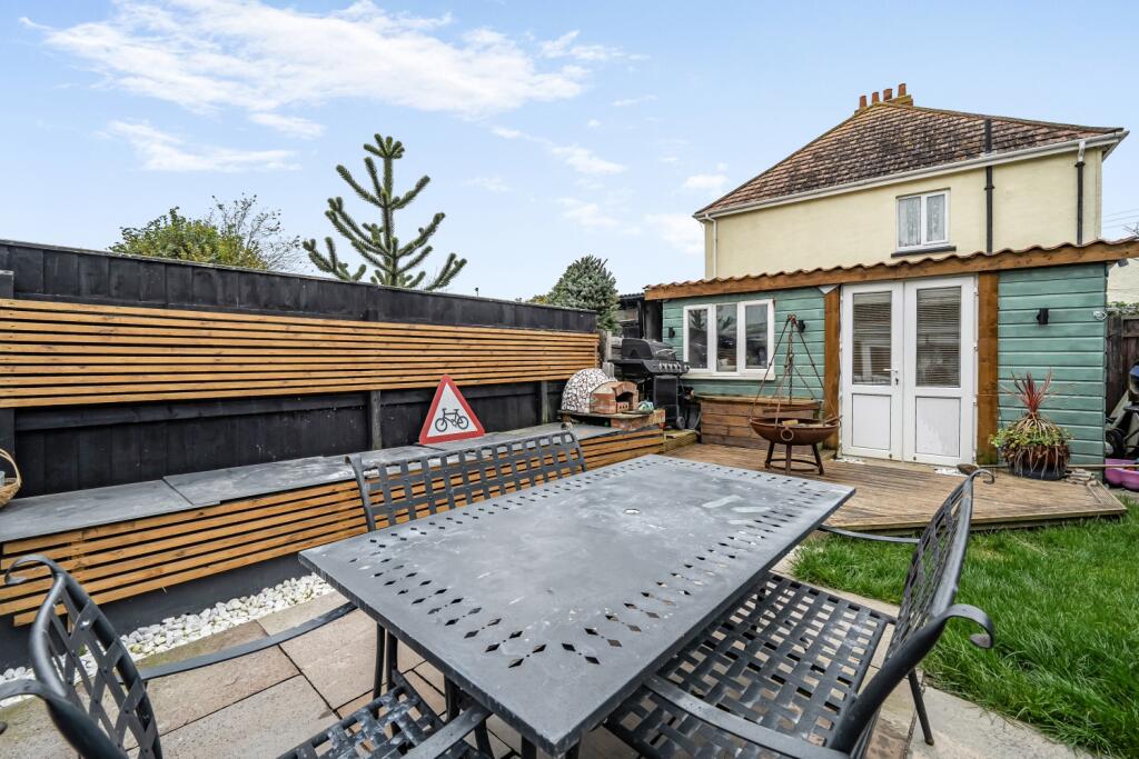 1369808-15-6908b9f2d6949