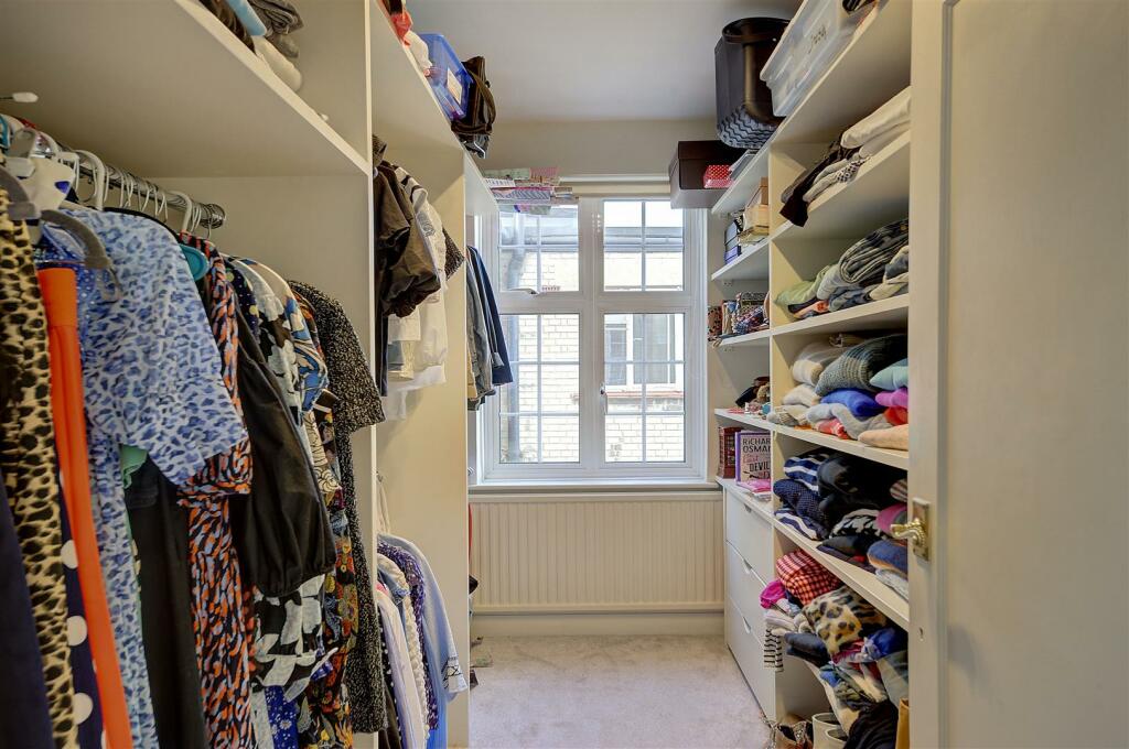 Walk-In Wardrobe