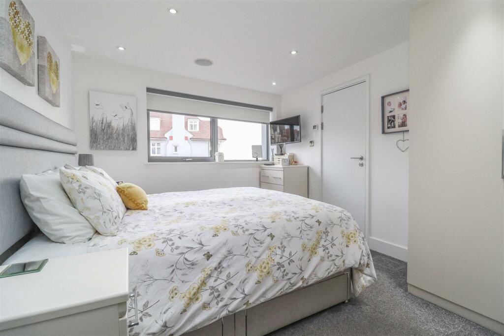 Bedroom 1 Reverse