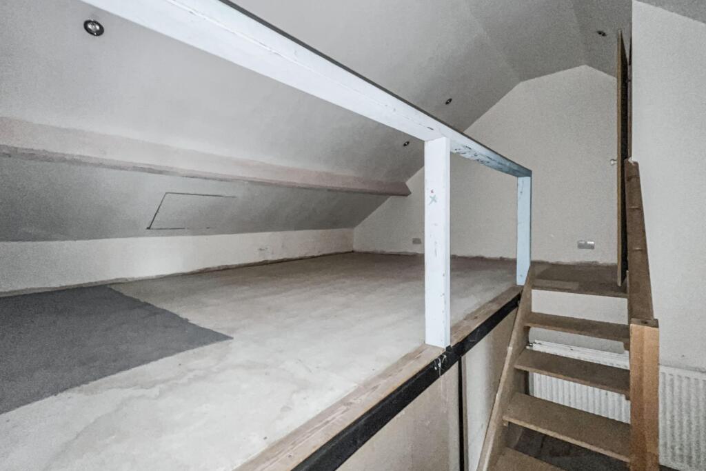 56 Englewood Road, Clapham South, London SW12 9NY