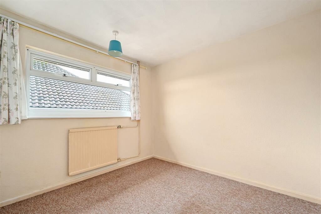 hillside, Portslade,BN41  (16).jpg