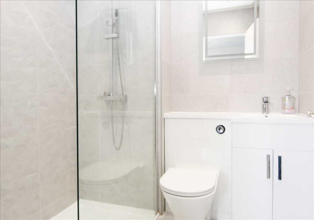 En Suite Shower Room