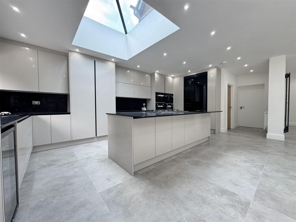 IMG_8814 (Large).JPG