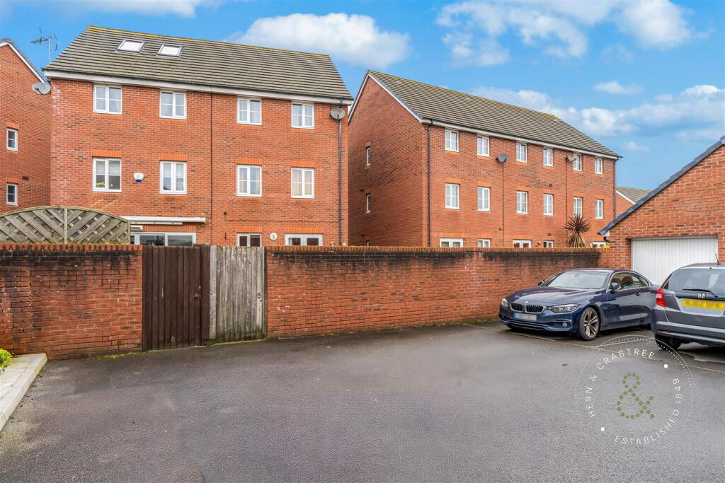 Ffordd Nowell, Hern Crabtree (8).jpeg