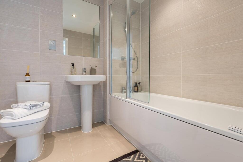 Family-friendly bathroom