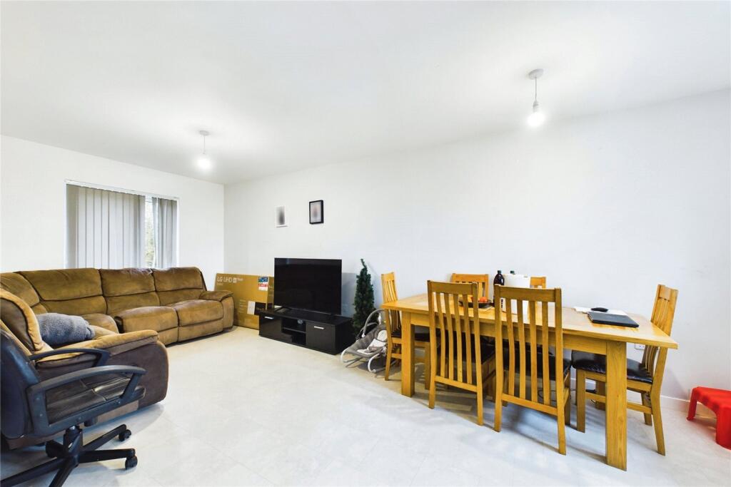 Living/ Dining Space