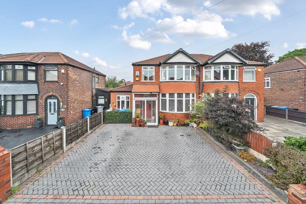 13 Dixon Close EweMove Sale 