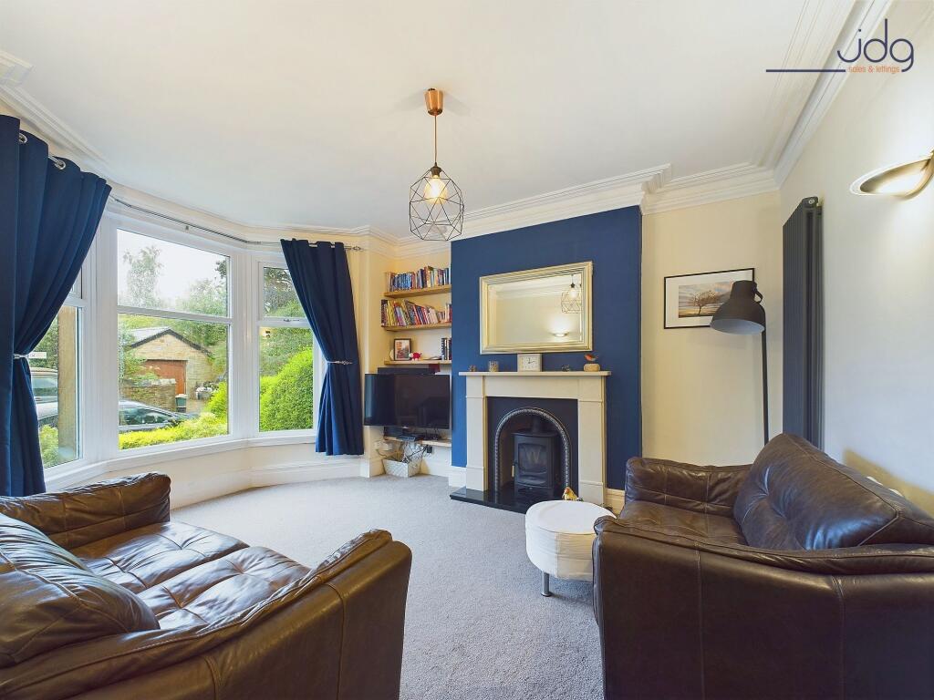 The bay fronted lounge