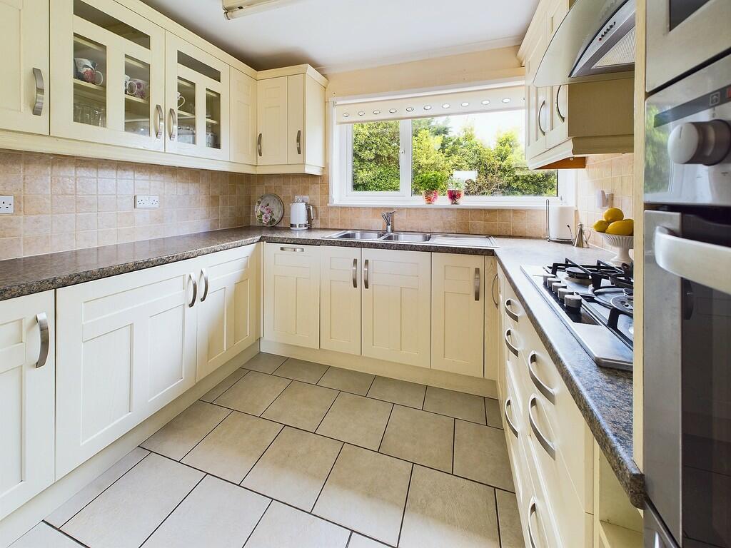 Kitchen b