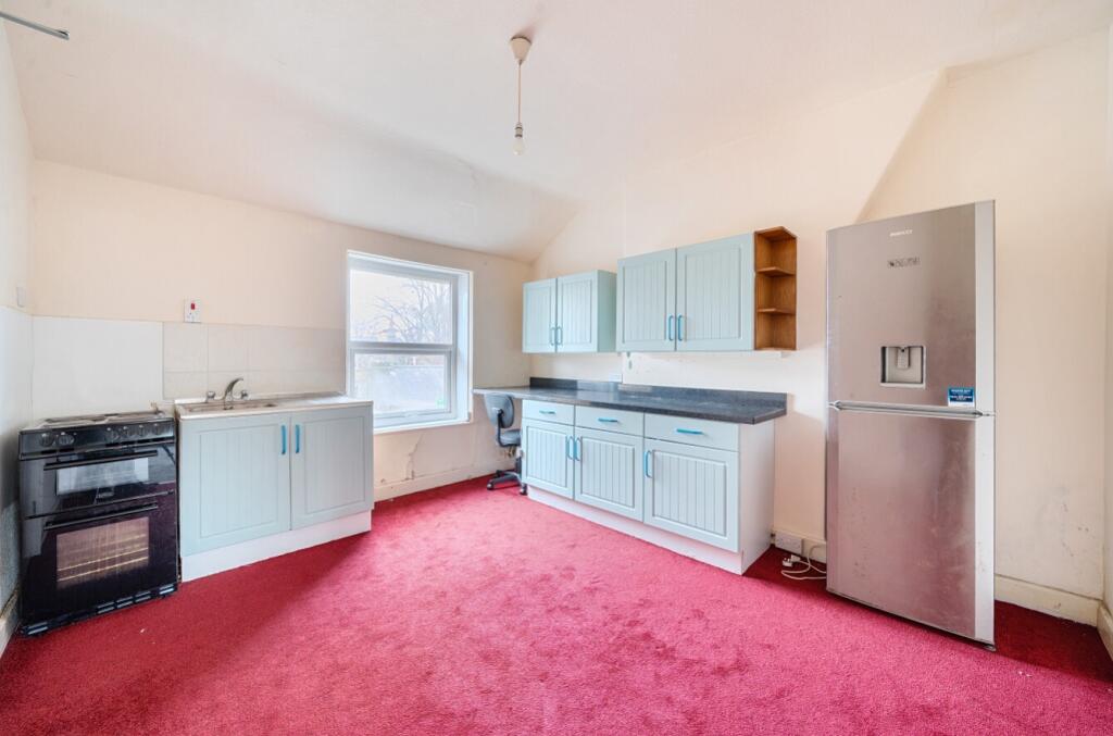 EweMove Harrogate Second Floor Kitchen