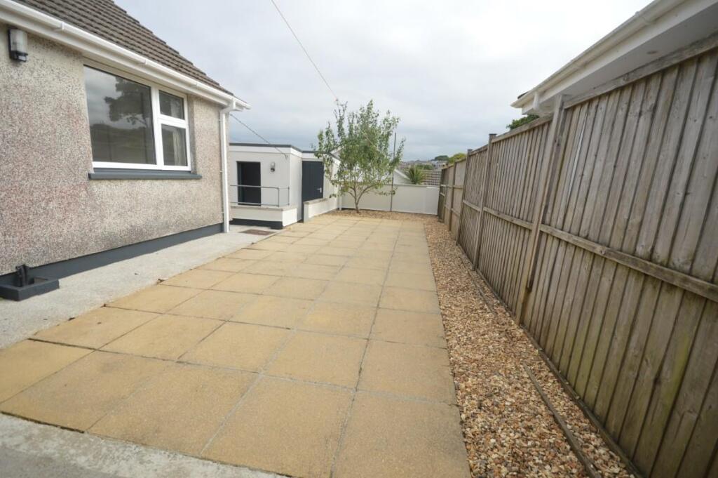 DSC_0013 (Medium).JPG