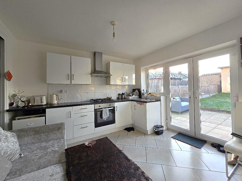 Watersmeet Road, Wyken - Kitchen-4.jpg