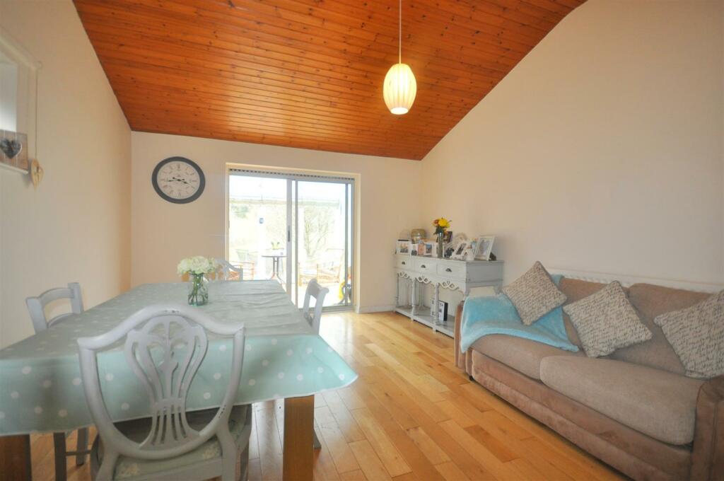 DSC_0580 (2) - Copy.JPG