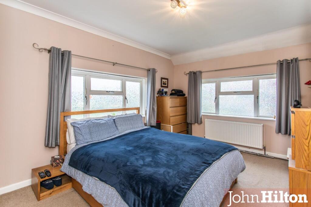 Sandhurst Avenue29.jpg