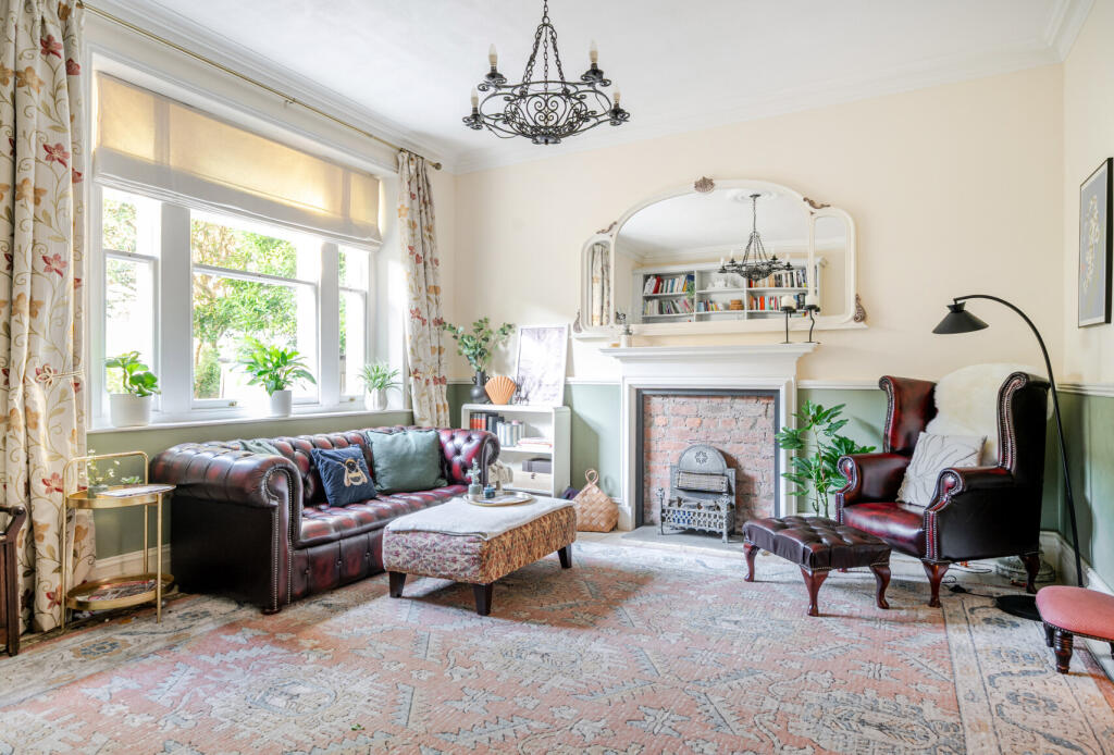 1359132-12-68d660...