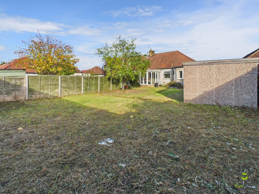 Presented by Clinton at EweMove Bexleyheath and Da