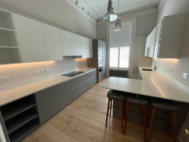 Kitchen 1.jpg