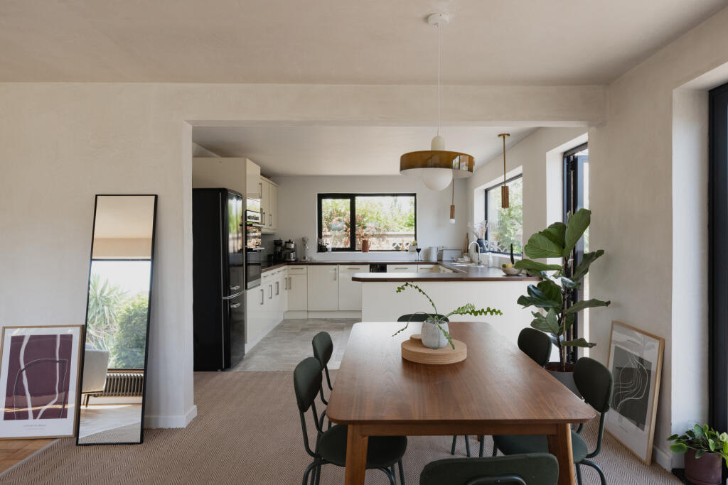 296834 - 67 Shoebury Road, Southend-on-Sea-20.jpg