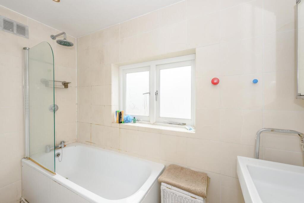 8390652-interior04-800.jpg