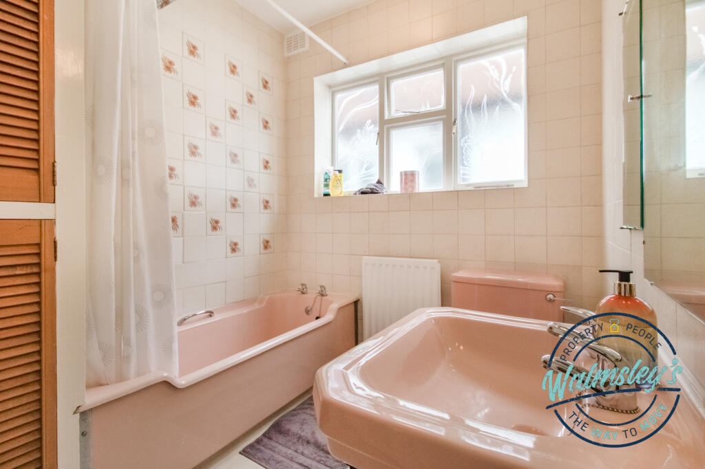 Three piece with original metal bath &amp; sanitary wa