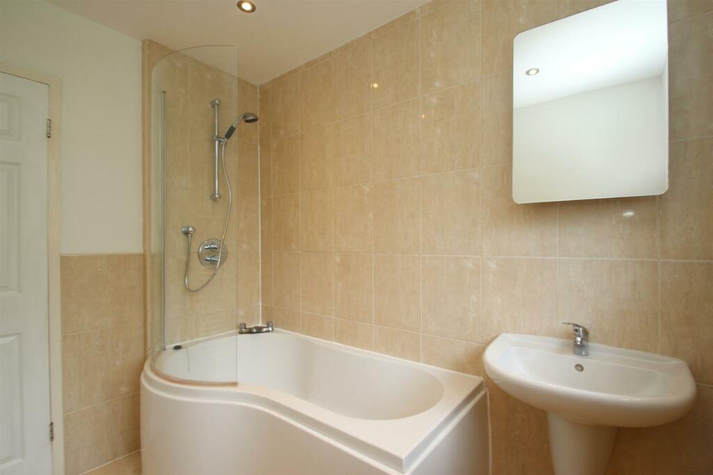 Bathroom Aspect 2