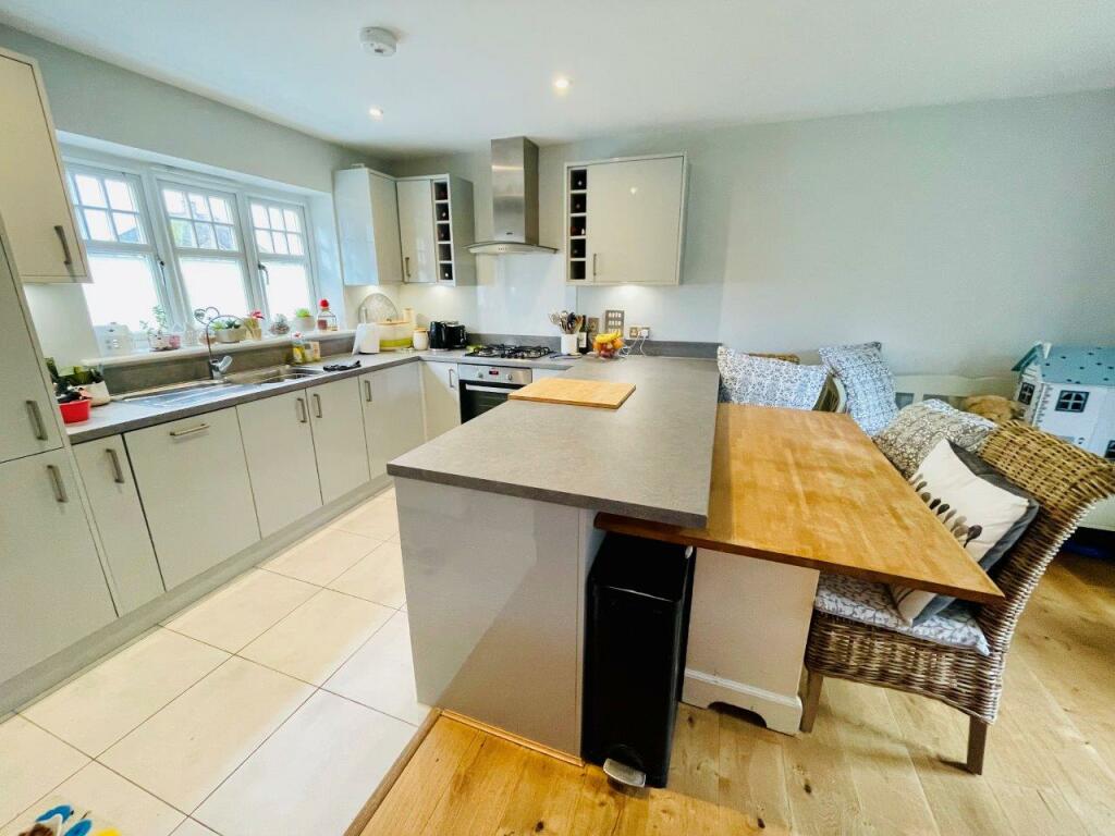 Kitchen Living Hub