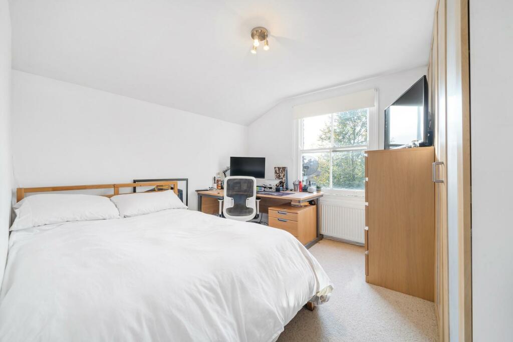 Bedroom 3.jpg