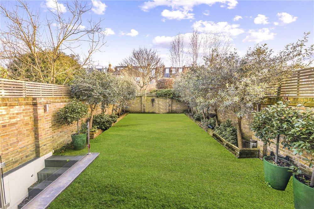 South Facing Garden