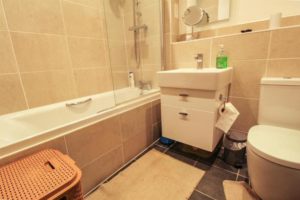 bath 2.jpg