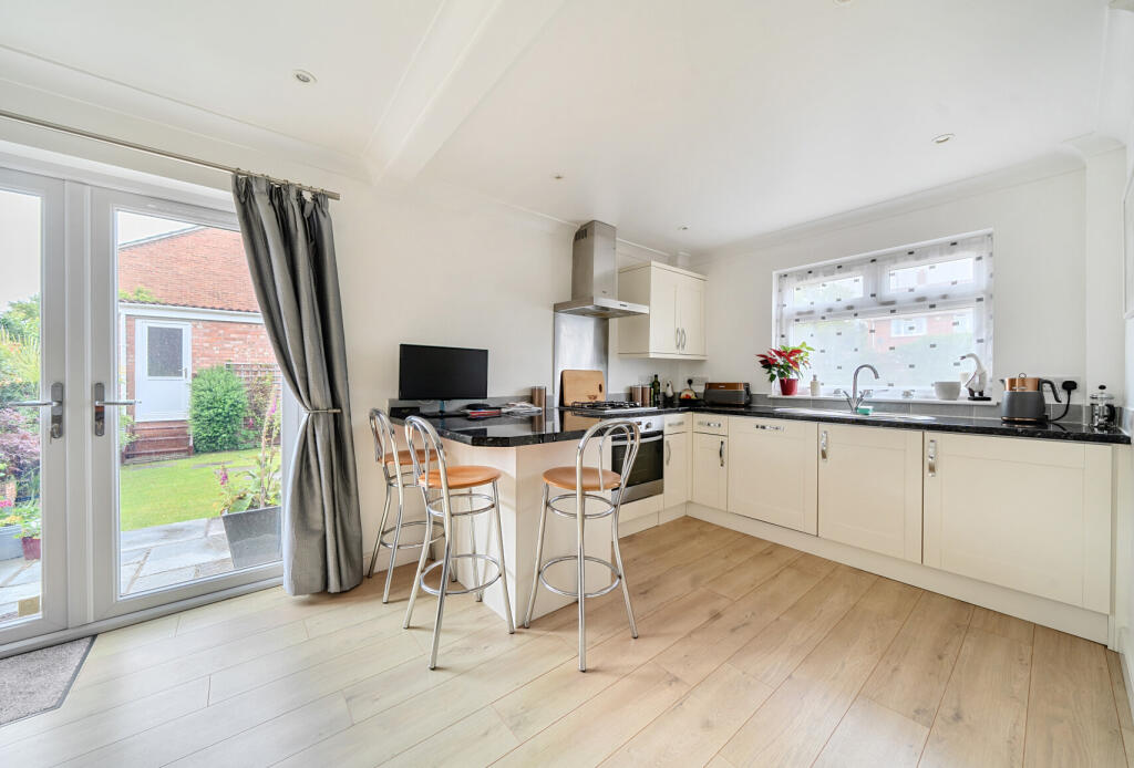 1306668-3-6841a44...