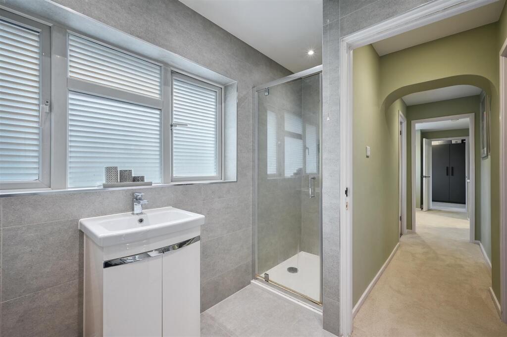 ATROBUS CLOSE, 1- (9).jpg