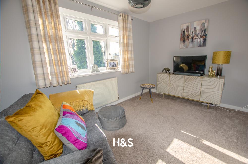 10 kineton croft - bedroom 2..jpg