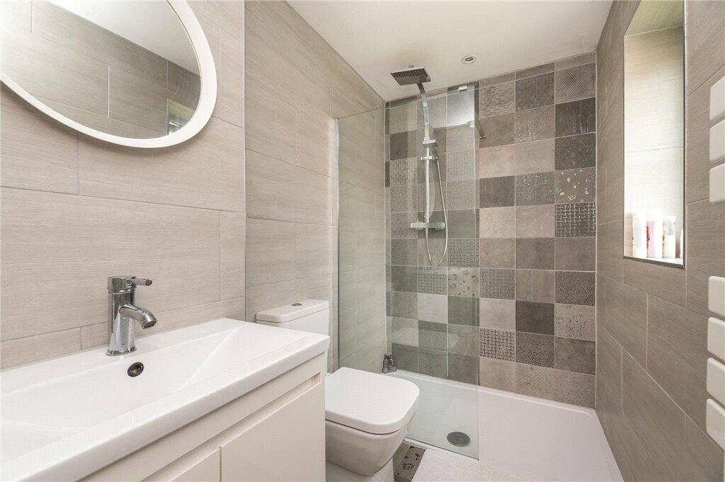 Master En-Suite