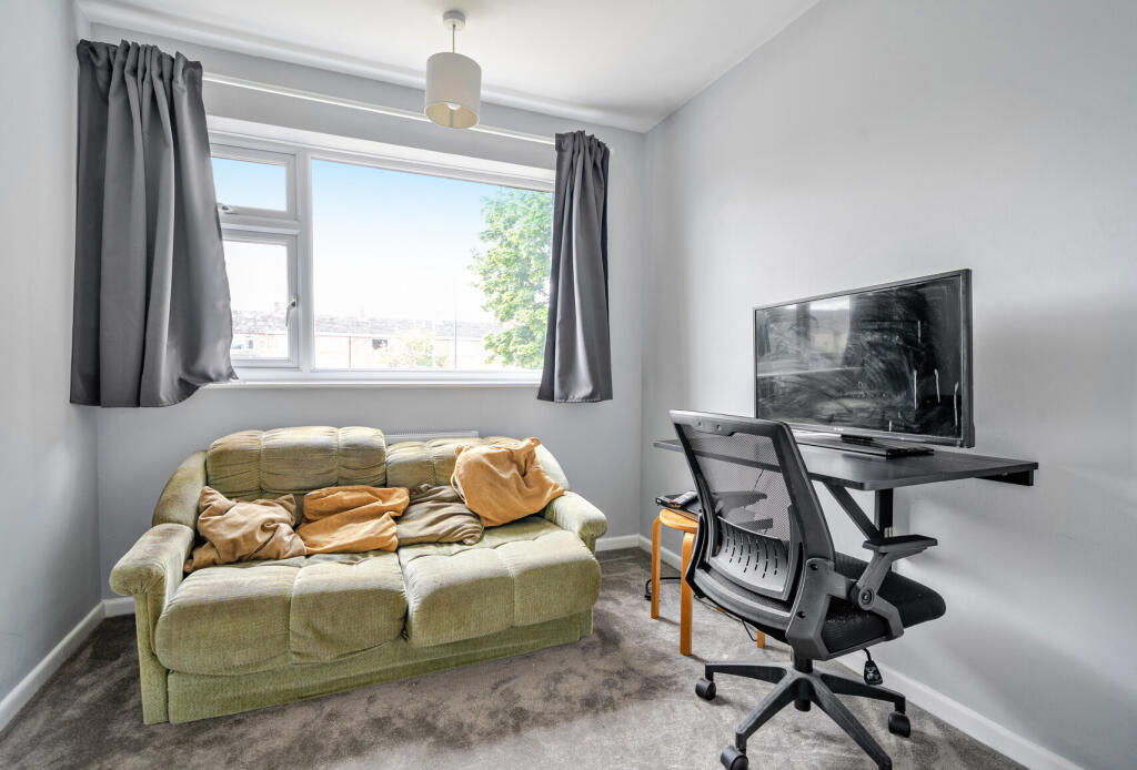 1317527-22-687a37...