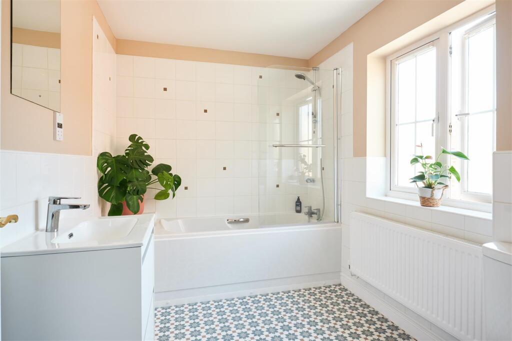 79 HO11 25-06-24_RyanWicks_HomeOrchard_0084.jpg