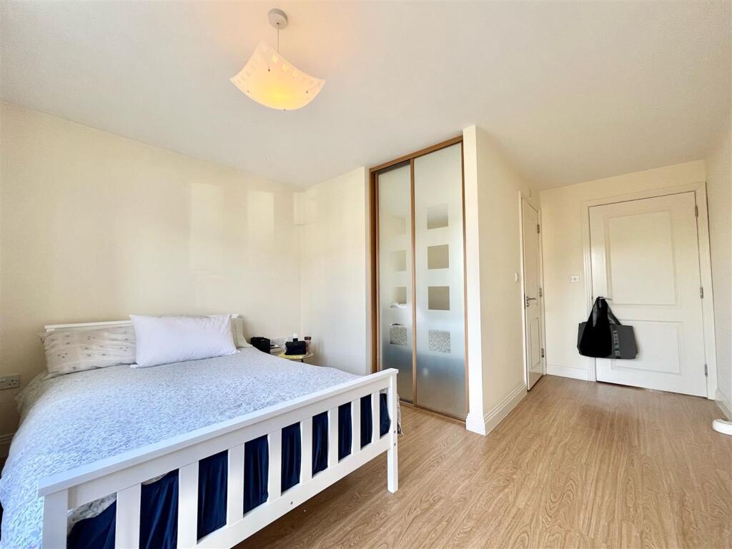 Master Bedroom.jpg
