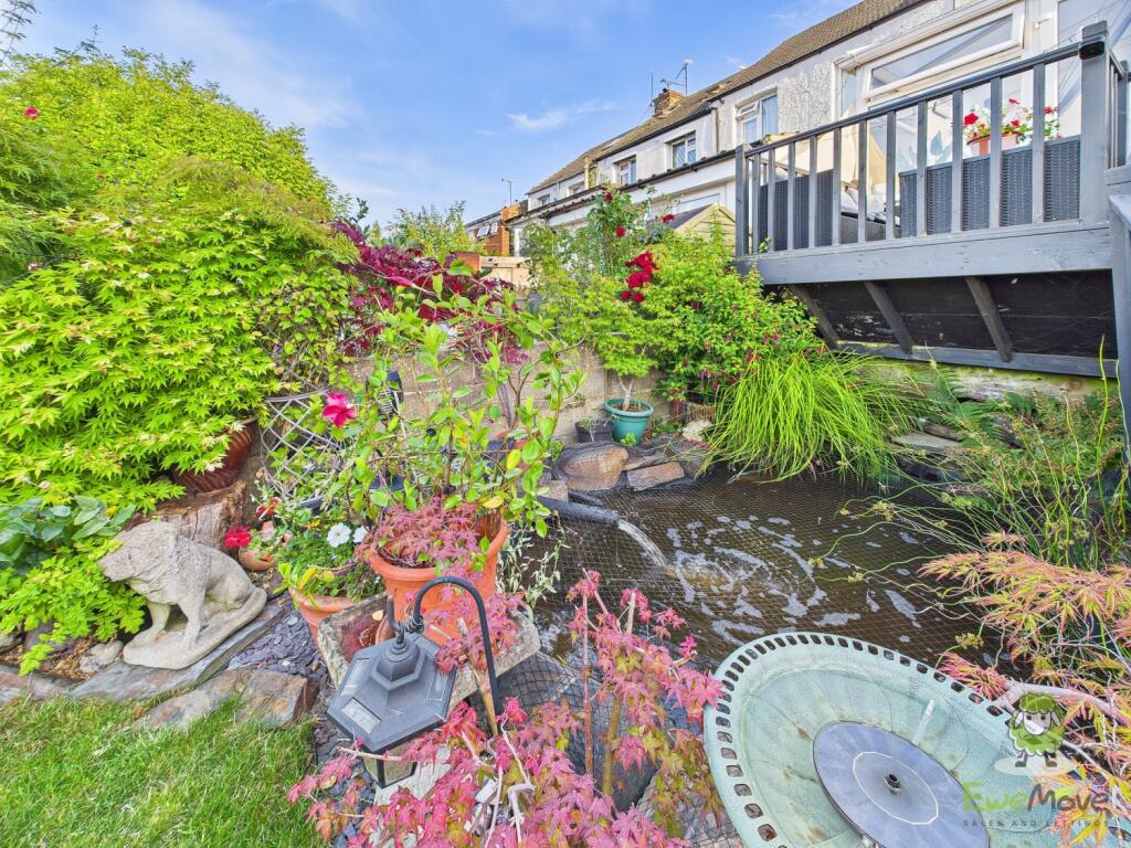 CAM01543G0-PR0139-STILL049