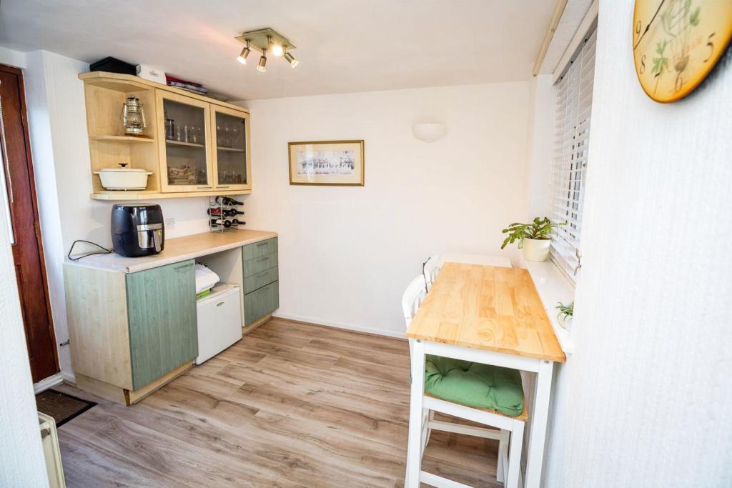 Breakfast Room