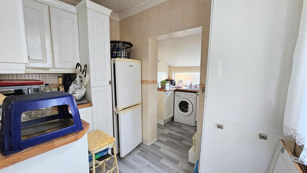 Utility &amp; Kitchen