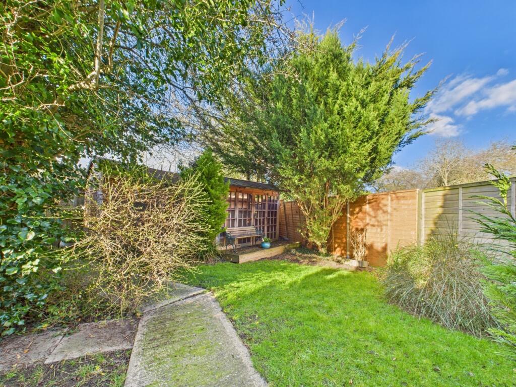 CAM01740G0-PR0346-STILL001